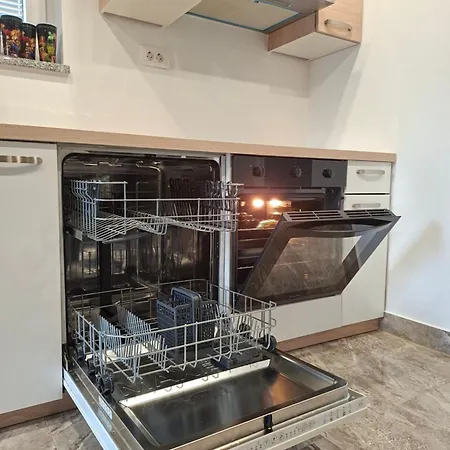 Sun House Luka Seoska kuća Radmirje