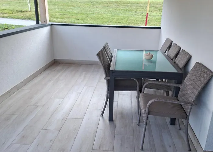 Sun House Luka * Radmirje